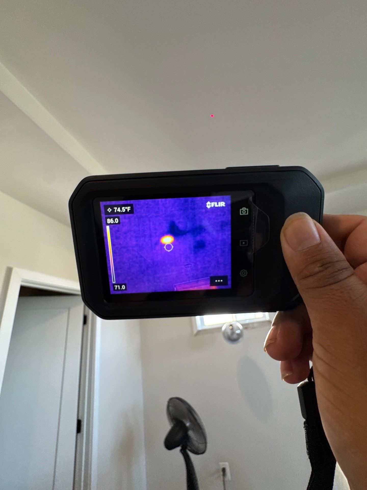 Thermal inspection documenting temperature differential patterns indicating active moisture evaporation during drying cycle.