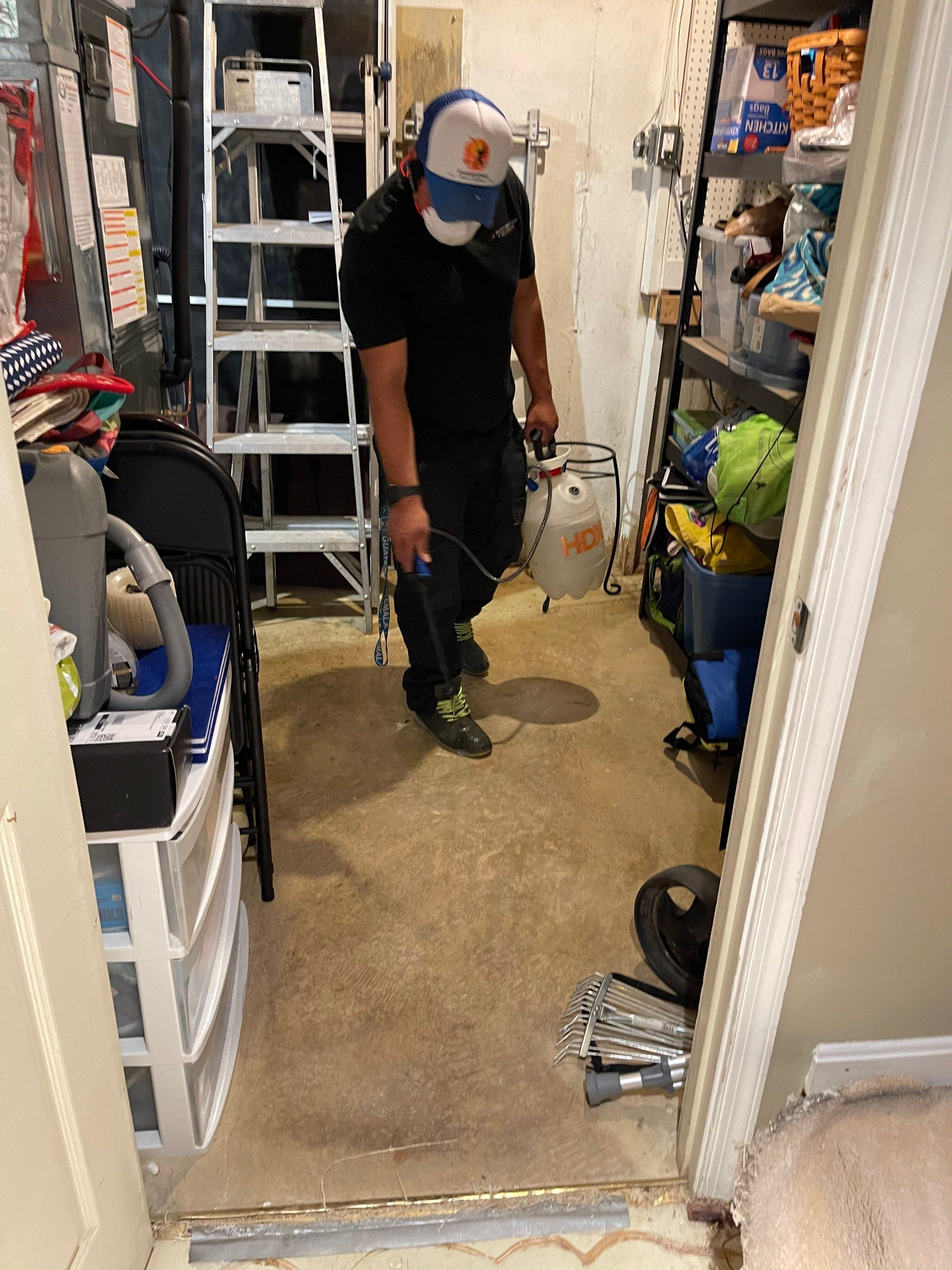 Thermal imaging reveals moisture patterns during water damage assessment in Arlington.