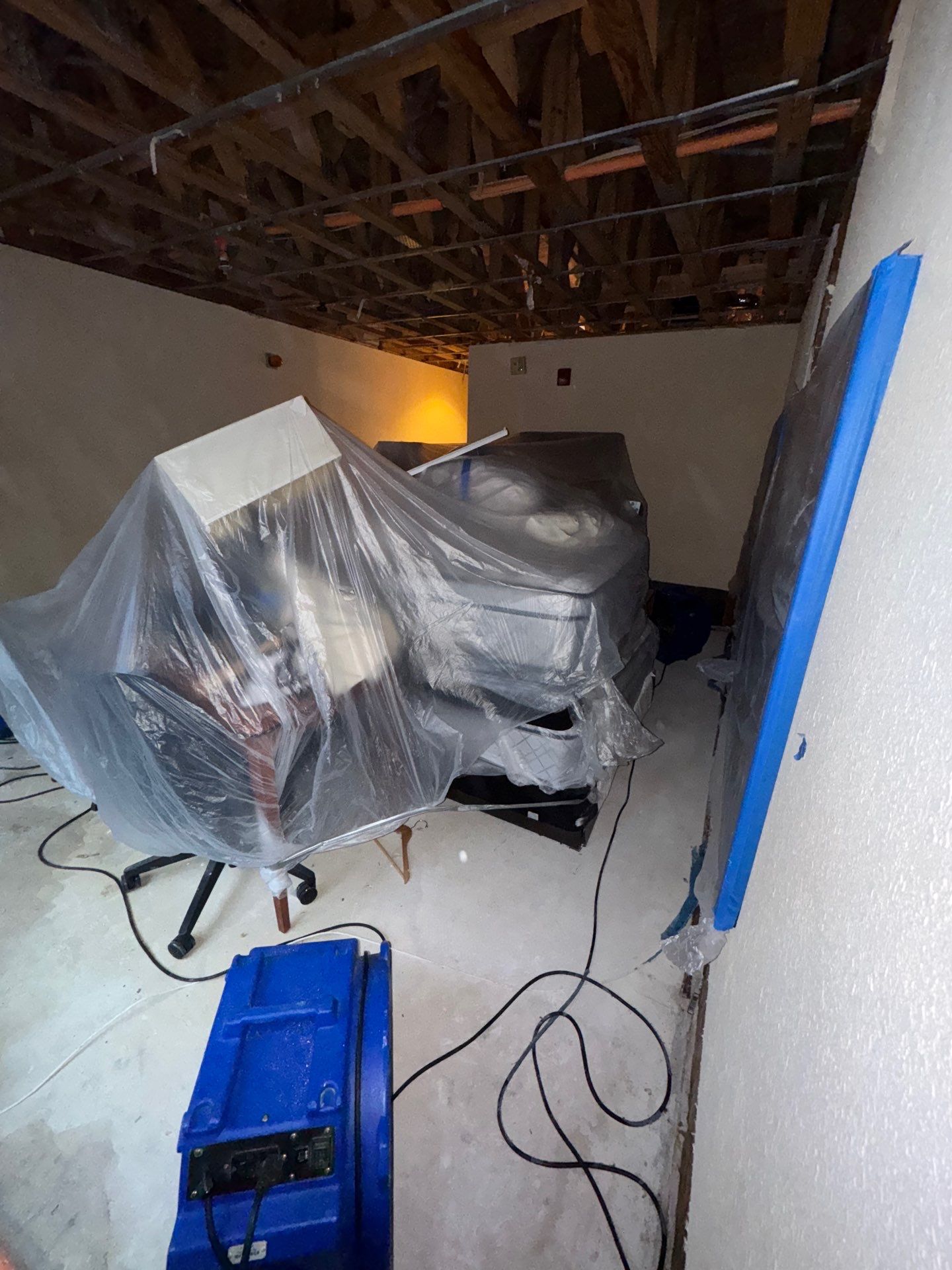 Advanced drying stage with equipment monitoring structural moisture in Manassas water restoration project.