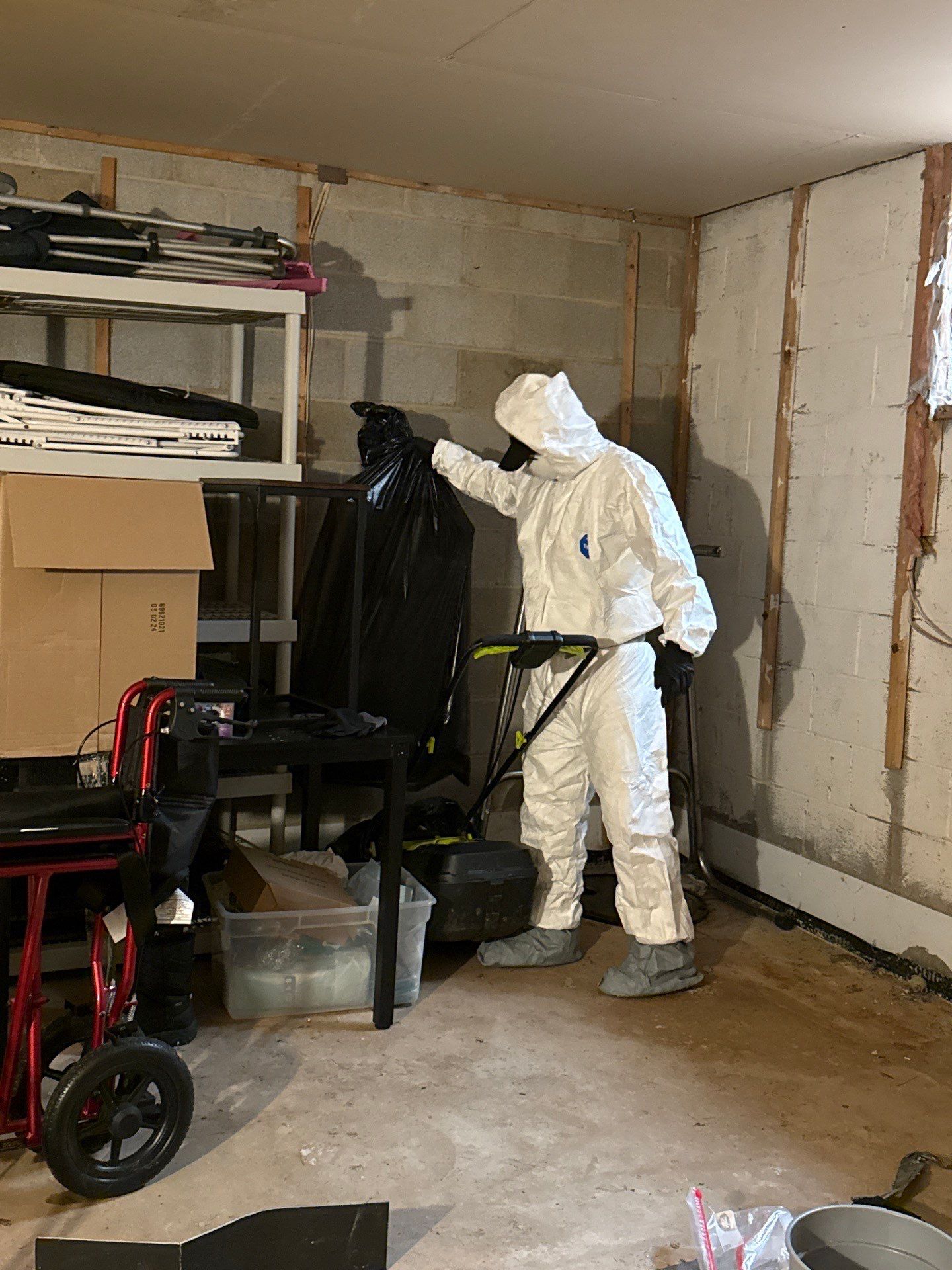 Final-stage drying verification as mold remediation approaches completion in Leesburg.
