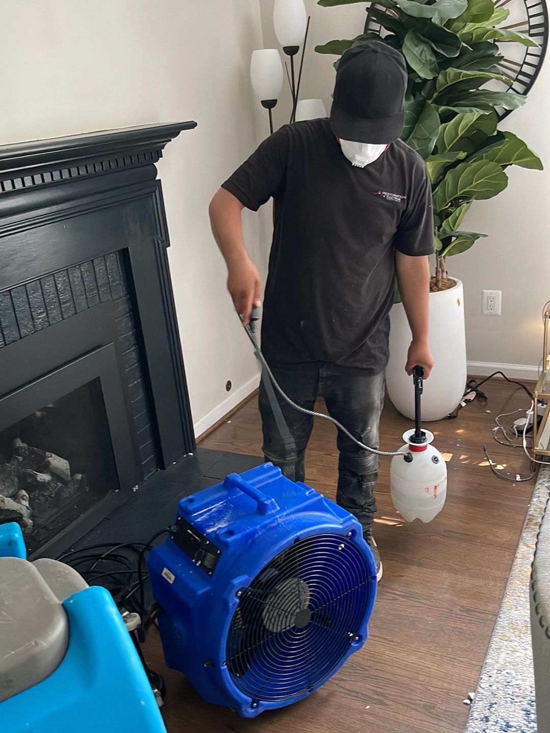 Final thermal inspection confirms moisture removal and drying completion.