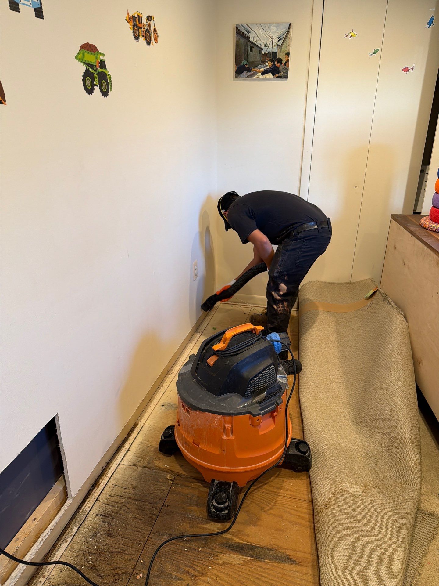 Standing water removal during mold remediation in Vienna, initial assessment and extraction phase.