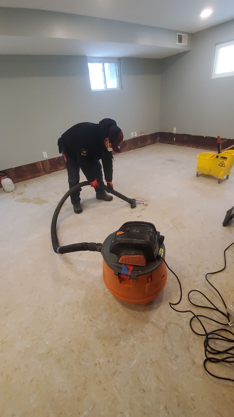 Final-stage drying verification, equipment removal after Springfield water restoration completion.