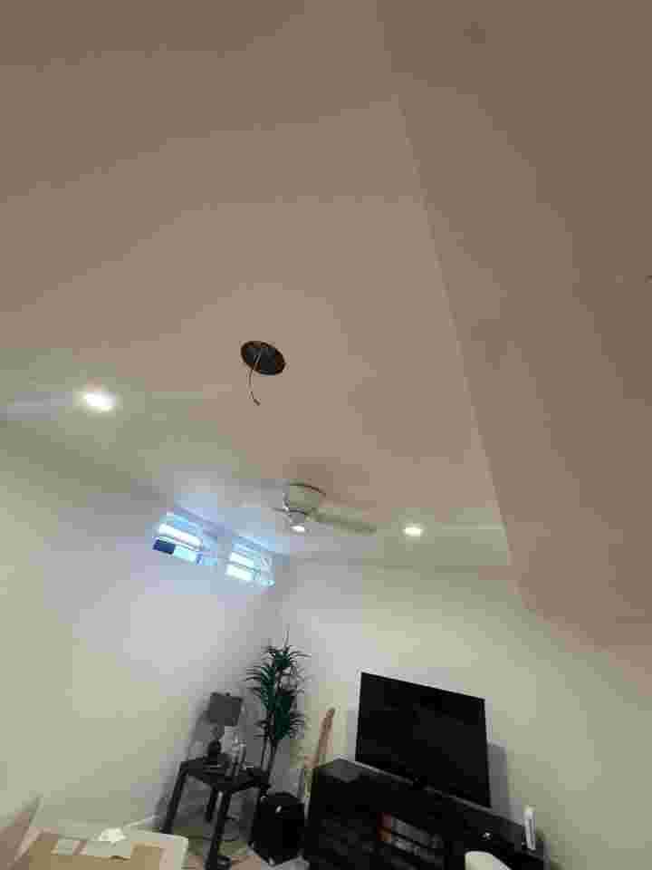 Thermal imaging inspection documenting moisture distribution during water damage restoration in Ashburn.