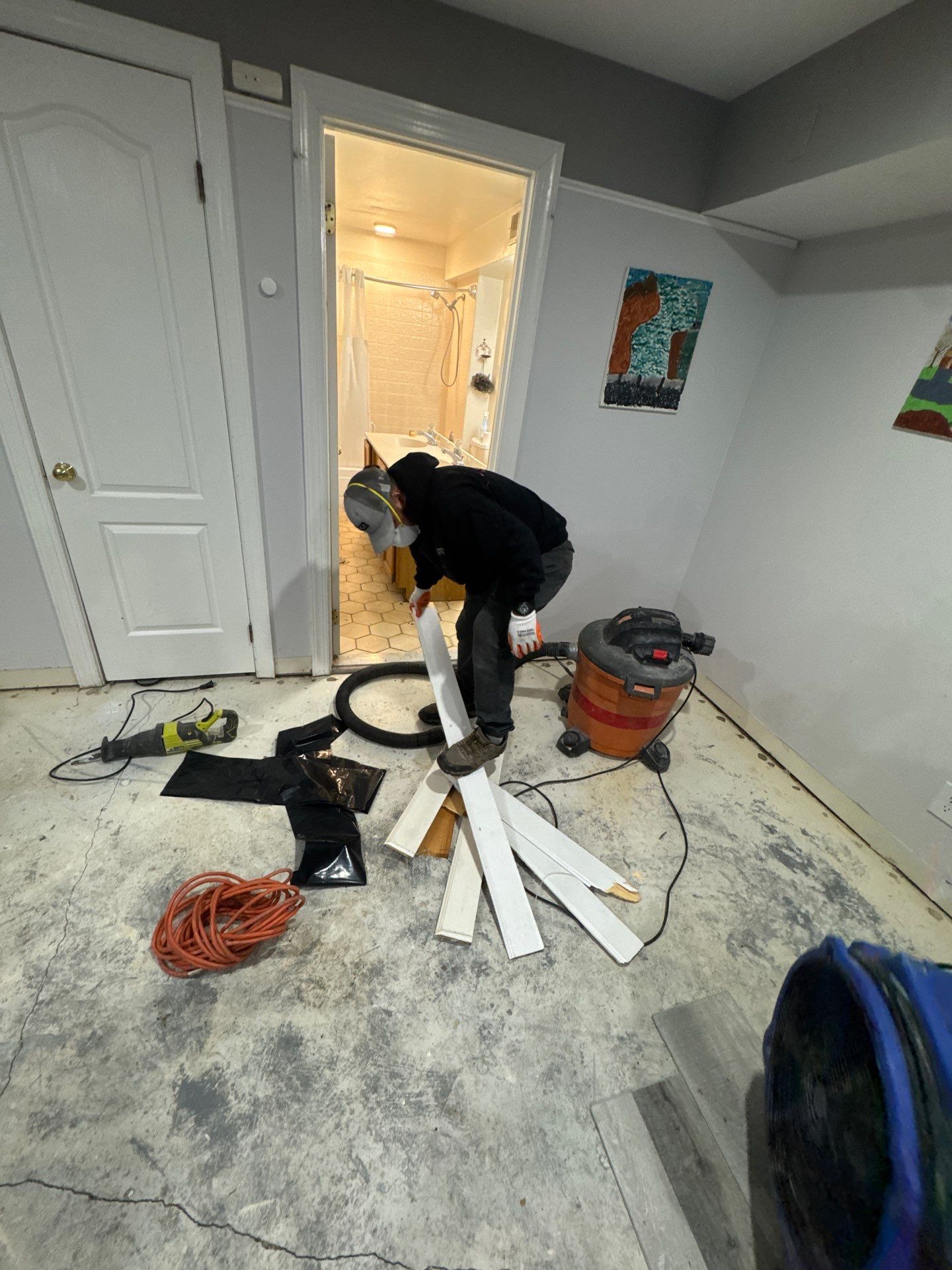 Continued structural drying with equipment staged to manage moisture levels throughout the remediation process.