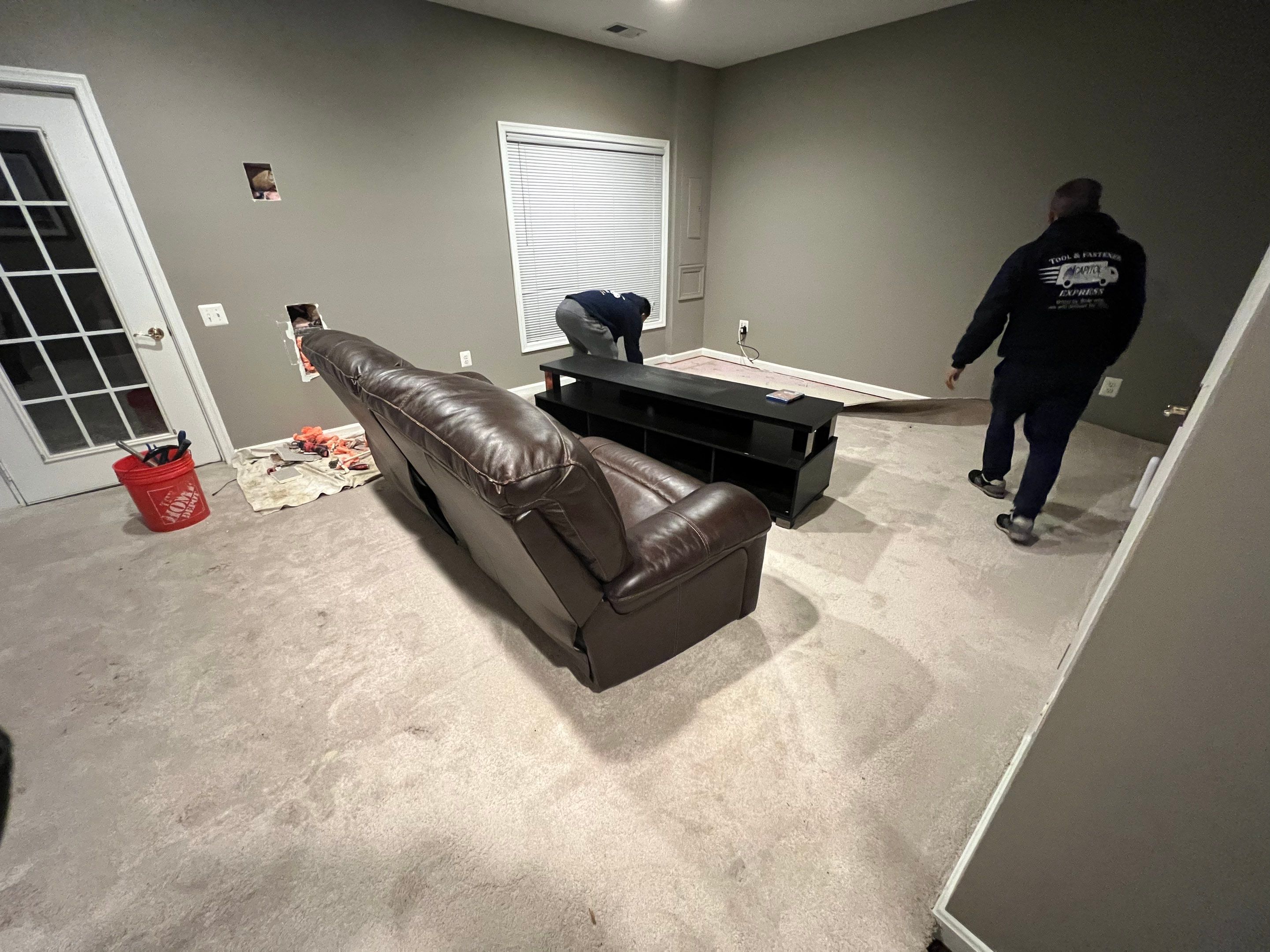 Final thermal imaging verification confirming moisture removal from water damage restoration.