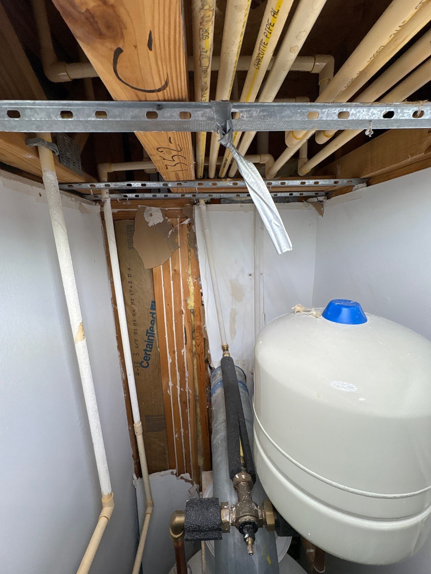 Thermal imaging camera documenting moisture patterns during water damage restoration in Germantown.